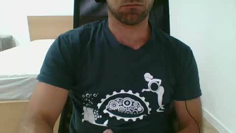 Snapshot of lostimidos chatting on 08/04/26, 09:45 Los timidos online show from 08/04/26, 09:45
