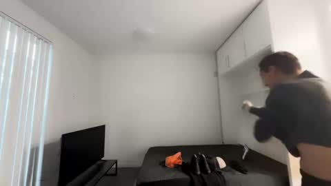 Snapshot of lostpuppyboy chatting on 09/23/25, 01:41 lostpuppyboy online show from 09/23/25, 01:41