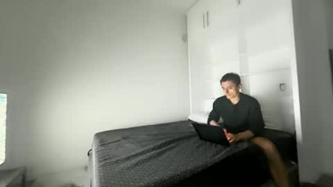 Snapshot of lostpuppyboy chatting on 09/27/25, 03:55 lostpuppyboy online show from 09/27/25, 03:55