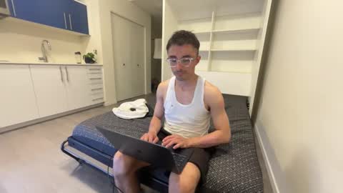 Snapshot of lostpuppyboy chatting on 10/19/25, 09:32 lostpuppyboy online show from 10/19/25, 09:32