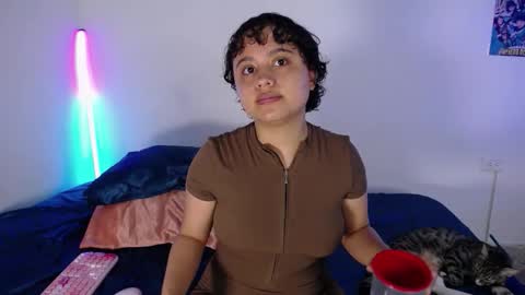 lou_cuteee online show from 02/19/26, 10:44
