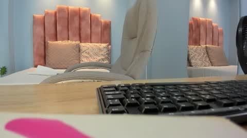  Lou Rosse  online show from 12/13/25, 08:47