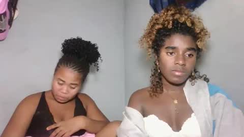 louane98 online show from 02/11/26, 08:47