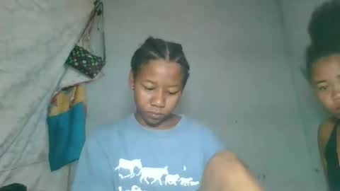 louane98 online show from 03/17/26, 06:06