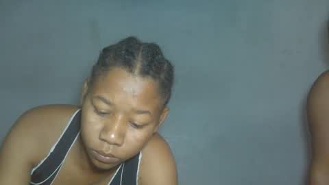 louane98 online show from 04/18/26, 11:25