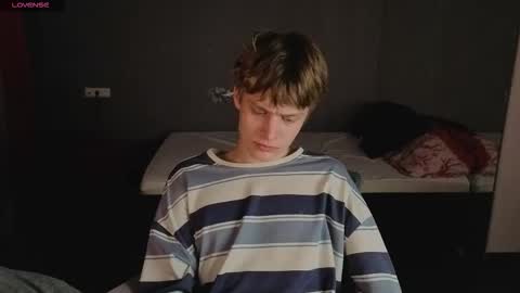 louie_evans online show from 10/09/25, 03:43