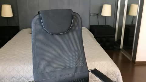 louie_evans online show from 10/28/25, 08:55