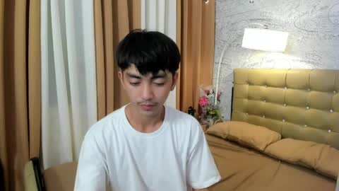 Snapshot of louieismy_name chatting on 04/05/26, 02:31 ignot ursh online show from 04/05/26, 02:31