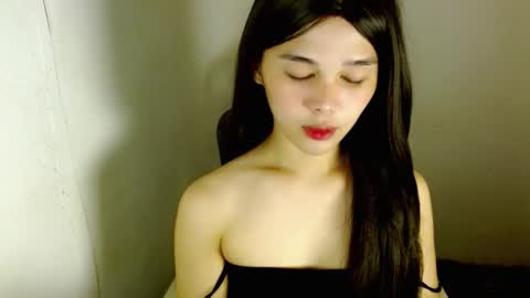 louilalicious online show from 12/17/25, 01:00