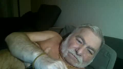 Snapshot of louis_chokdee chatting on 12/20/24, 09:06 louis_chokdee online show from 12/20/24, 09:06