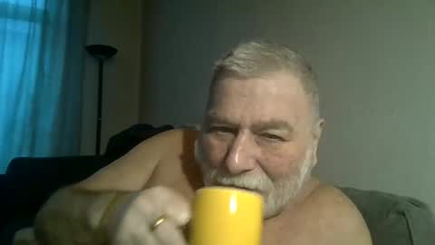 Snapshot of louis_chokdee chatting on 02/15/25, 04:34 louis_chokdee online show from 02/15/25, 04:34