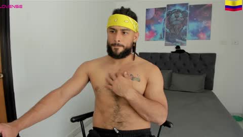 Snapshot of louis_marley_ chatting on 12/18/24, 05:10 louis_marley_ online show from 12/18/24, 05:10