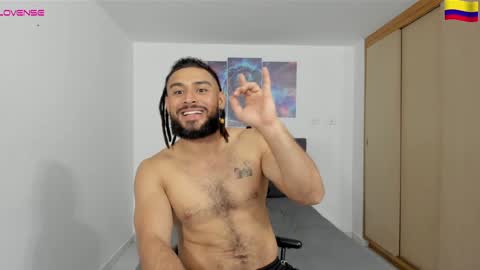 Snapshot of louis_marley_ chatting on 12/20/24, 02:30 louis_marley_ online show from 12/20/24, 02:30