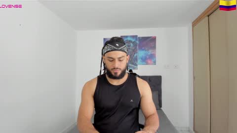 Snapshot of louis_marley_ chatting on 12/23/24, 06:48 louis_marley_ online show from 12/23/24, 06:48