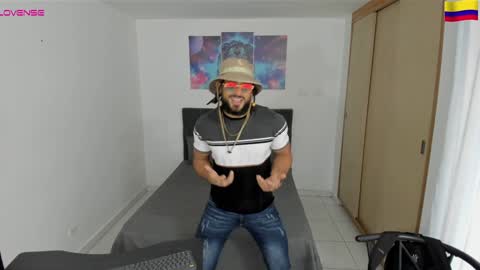 Snapshot of louis_marley_ chatting on 12/30/24, 10:01 louis_marley_ online show from 12/30/24, 10:01