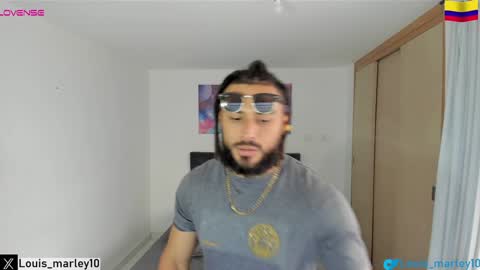 Snapshot of louis_marley_ chatting on 01/01/25, 10:24 louis_marley_ online show from 01/01/25, 10:24