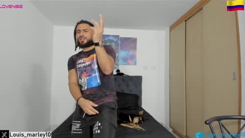 Snapshot of louis_marley_ chatting on 01/23/25, 01:41 louis_marley_ online show from 01/23/25, 01:41