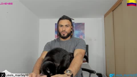 Snapshot of louis_marley_ chatting on 02/06/25, 12:54 louis_marley_ online show from 02/06/25, 12:54