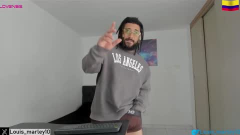 Snapshot of louis_marley_ chatting on 10/12/25, 03:55 louis_marley_ online show from 10/12/25, 03:55