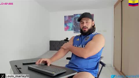 Snapshot of louis_marley_ chatting on 10/31/25, 03:35 louis_marley_ online show from 10/31/25, 03:35