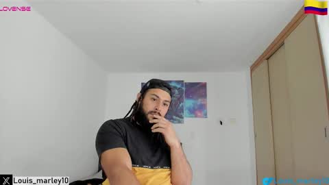 Snapshot of louis_marley_ chatting on 12/14/25, 08:35 louis_marley_ online show from 12/14/25, 08:35