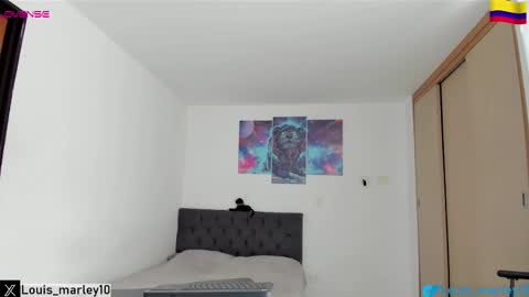 Snapshot of louis_marley_ chatting on 12/15/25, 04:55 louis_marley_ online show from 12/15/25, 04:55