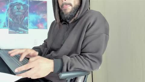 Snapshot of louis_marley_ chatting on 01/13/26, 05:29 louis_marley_ online show from 01/13/26, 05:29