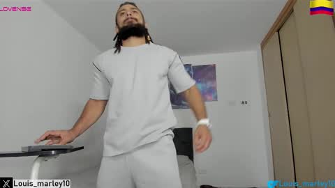 Snapshot of louis_marley_ chatting on 02/01/26, 01:26 louis_marley_ online show from 02/01/26, 01:26