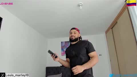 Snapshot of louis_marley_ chatting on 02/15/26, 06:26 louis_marley_ online show from 02/15/26, 06:26