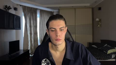 Mark online show from 12/20/24, 04:53