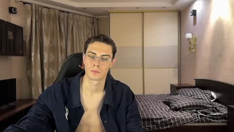 Mark online show from 01/14/25, 02:19