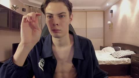 Mark online show from 01/30/25, 04:45