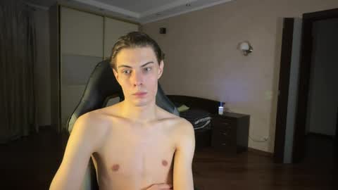 Mark online show from 02/25/25, 07:36