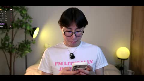 Snapshot of louis_zh chatting on 05/28/26, 02:09 Louis online show from 05/28/26, 02:09