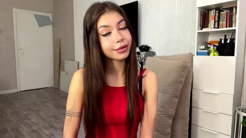 Flora online show from 03/15/26, 11:38