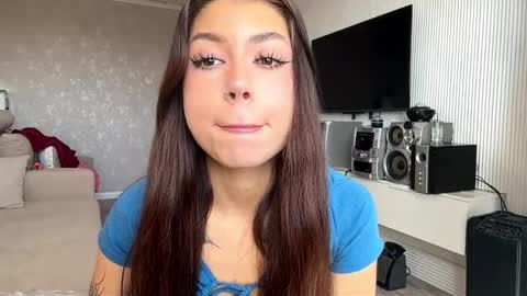 Flora online show from 03/28/26, 07:19