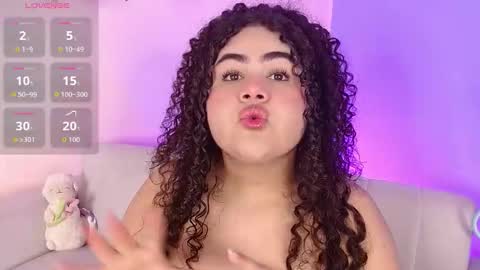 lourdes_moon22 online show from 11/26/25, 12:50