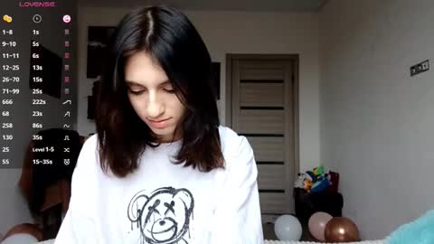 EVA online show from 11/25/25, 07:08