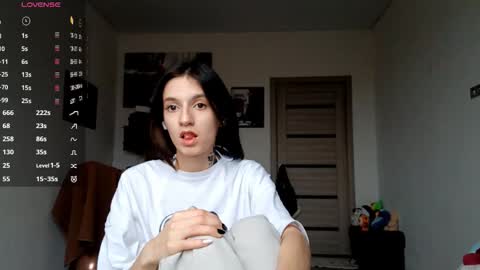 EVA online show from 12/02/25, 07:47