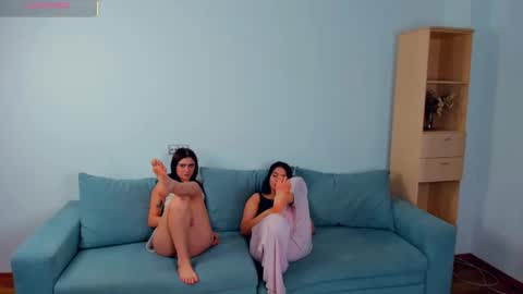 Brook and Del online show from 10/07/25, 04:42