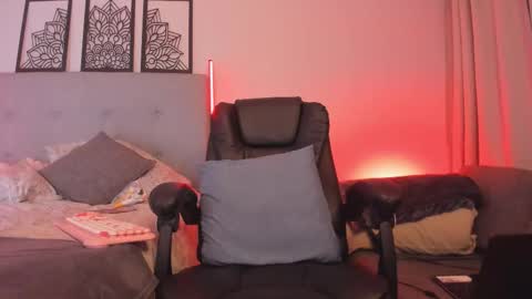 Lourrein Stoun   Independiente online show from 11/05/25, 02:22