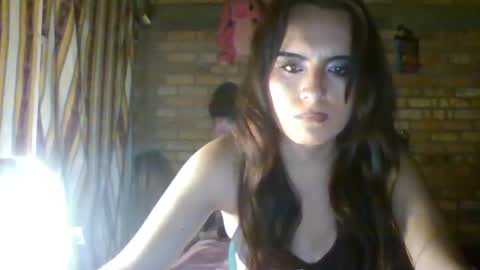 Snapshot of love207904 chatting on 06/05/26, 04:52 love207904 online show from 06/05/26, 04:52