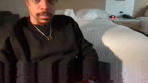 Snapshot of love4heelz chatting on 11/02/25, 05:10 Prynce online show from 11/02/25, 05:10