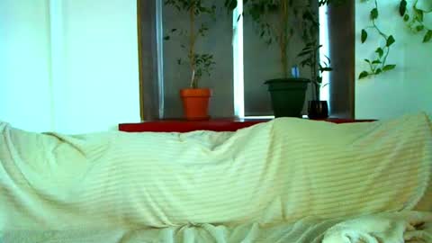 Cute face online show from 12/16/24, 04:55