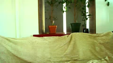 Cute face online show from 02/24/25, 03:23