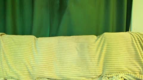 Cute face online show from 04/22/26, 02:03