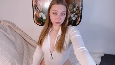 love bella  online show from 04/24/26, 12:13