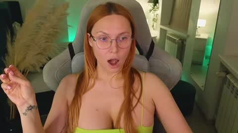 Snapshot of love_call chatting on 01/17/25, 11:38 love_call online show from 01/17/25, 11:38