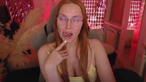 Snapshot of love_call chatting on 02/08/25, 06:01 love_call online show from 02/08/25, 06:01