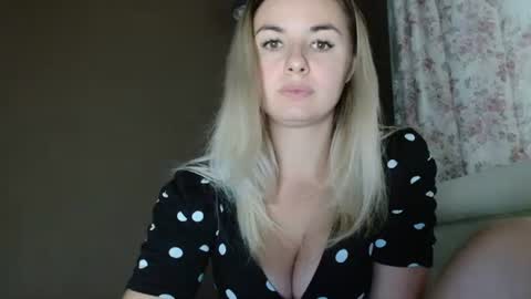 Megane online show from 11/17/25, 10:21